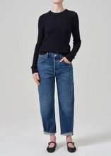 Load image into Gallery viewer, CITIZENS OF HUMANITY DAHLIA BOW LEG BABY ROLL JEANS
