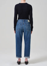 Load image into Gallery viewer, CITIZENS OF HUMANITY DAHLIA BOW LEG BABY ROLL JEANS
