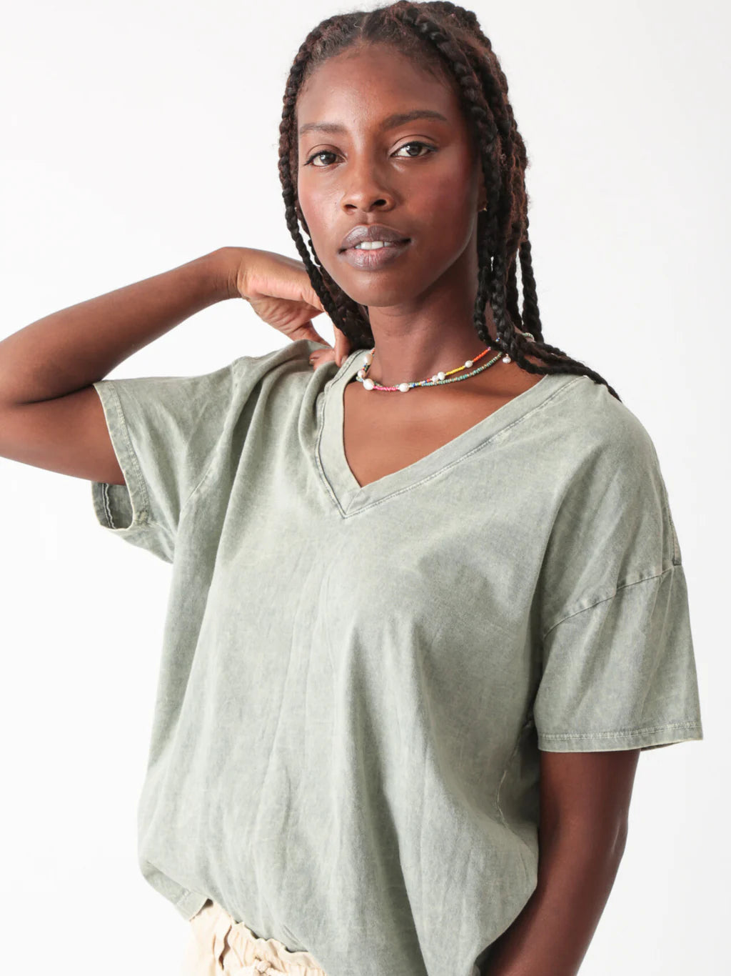 ELECTRIC & ROSE CHASE V-NECK TEE - ACID SAGE