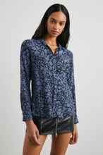 Load image into Gallery viewer, RAILS JOSEPHINE BUTTON-UP SHIRT - JAGGED MARBLE
