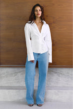 Load image into Gallery viewer, BAYSE TILDA SHIRT - WHITE
