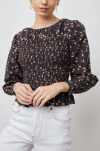 Load image into Gallery viewer, RAILS TABI BLOUSE - ROMANTIC FLORAL
