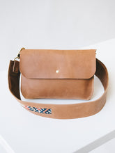 Load image into Gallery viewer, TRIPLE COMPARTMENT SADDLE BAG - TAN LEATHER
